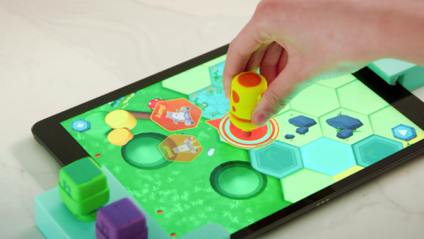 Joc interactiv AR - Tacto Coding - PlayShifu